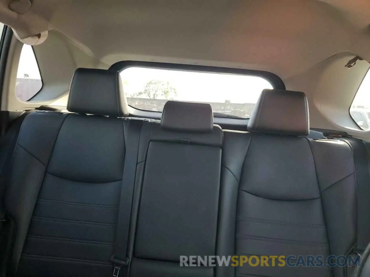 10 Фотография поврежденного автомобиля 2T3C1RFV9MC120349 TOYOTA RAV4 2021