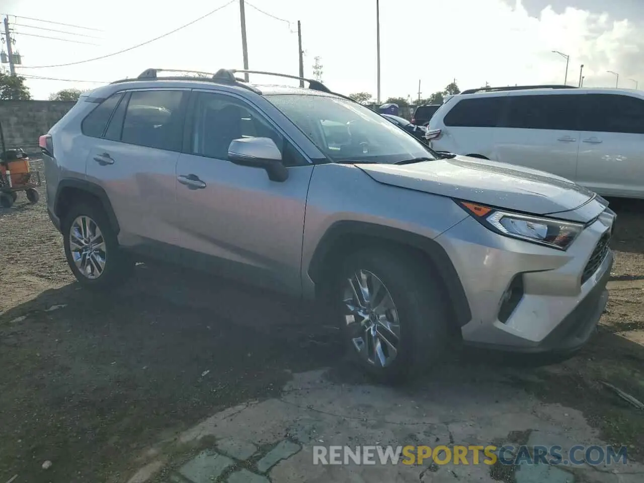 4 Фотография поврежденного автомобиля 2T3C1RFV9MC120349 TOYOTA RAV4 2021