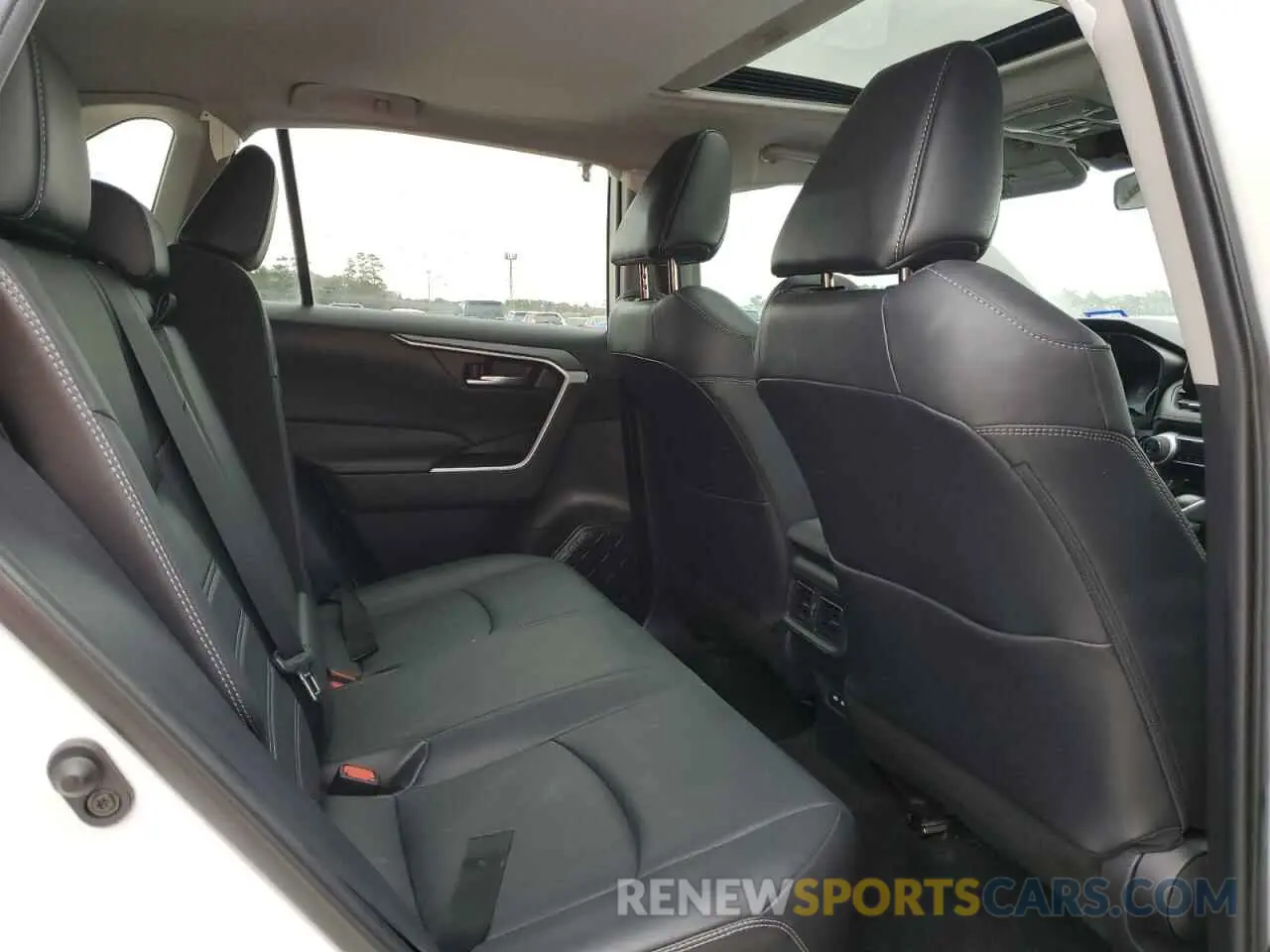 11 Фотография поврежденного автомобиля 2T3C1RFV9MW113917 TOYOTA RAV4 2021