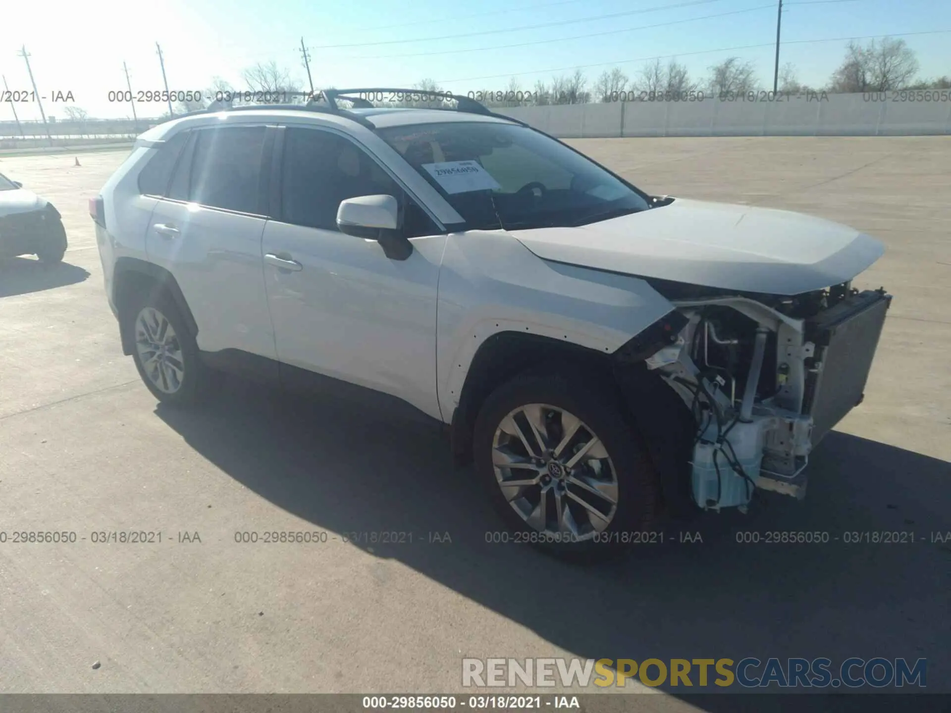 1 Photograph of a damaged car 2T3C1RFV9MW117501 TOYOTA RAV4 2021