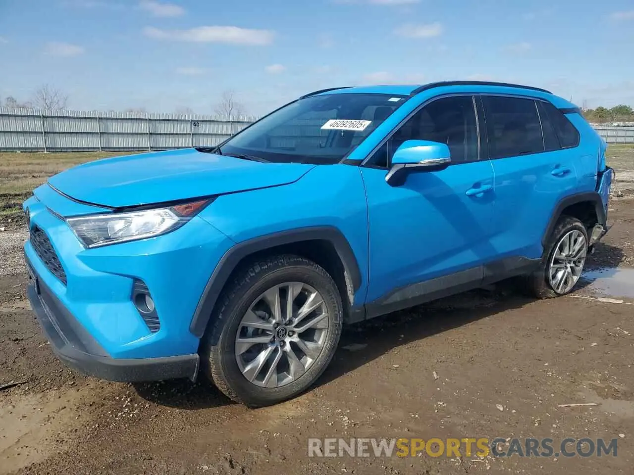 1 Photograph of a damaged car 2T3C1RFV9MW133830 TOYOTA RAV4 2021