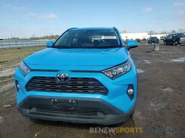 10 Photograph of a damaged car 2T3C1RFV9MW133830 TOYOTA RAV4 2021