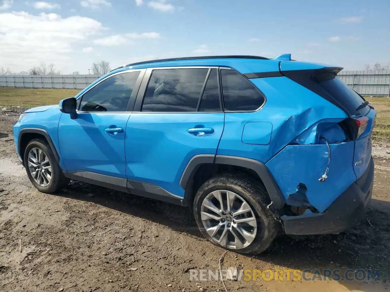2 Photograph of a damaged car 2T3C1RFV9MW133830 TOYOTA RAV4 2021