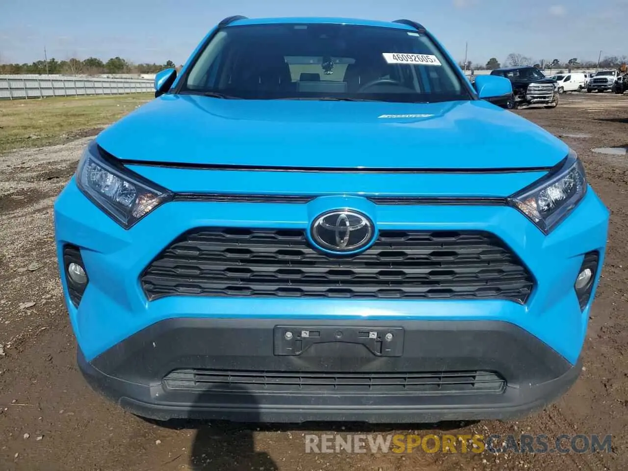 5 Photograph of a damaged car 2T3C1RFV9MW133830 TOYOTA RAV4 2021