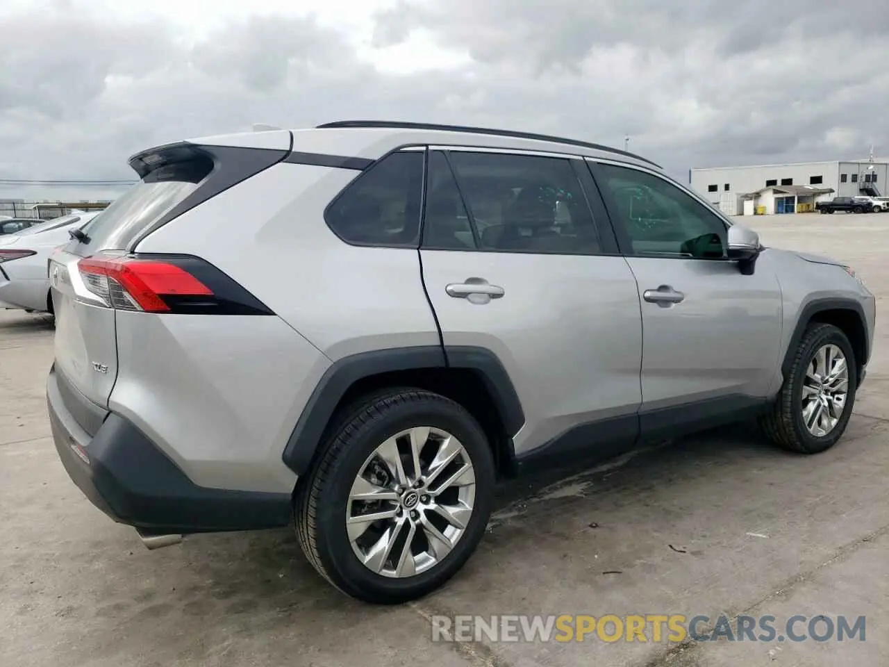 3 Фотография поврежденного автомобиля 2T3C1RFVXMC098605 TOYOTA RAV4 2021
