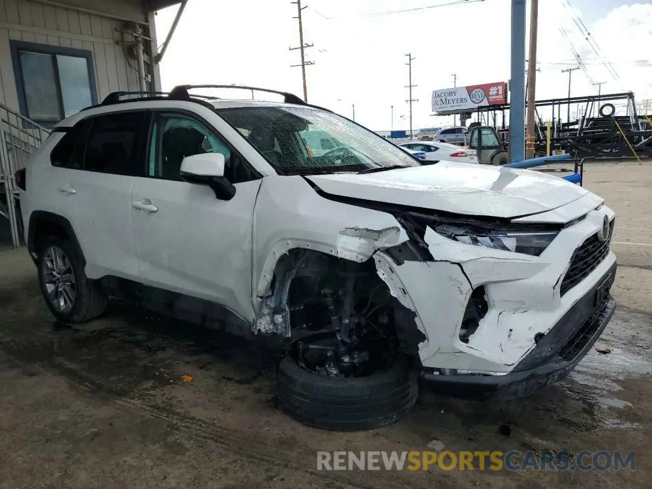 4 Photograph of a damaged car 2T3C1RFVXMW150412 TOYOTA RAV4 2021