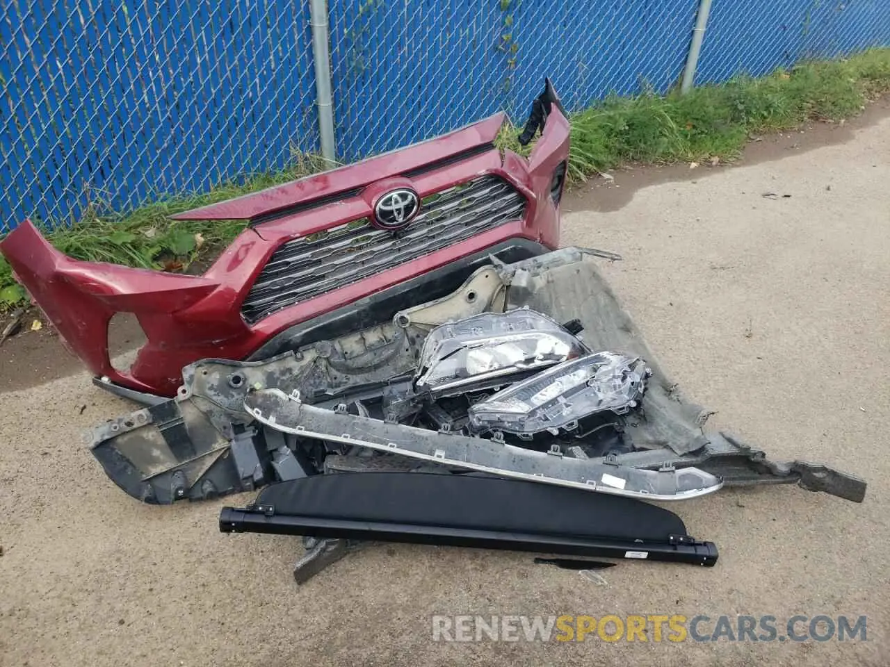 13 Photograph of a damaged car 2T3D1RFVXMW227638 TOYOTA RAV4 2021