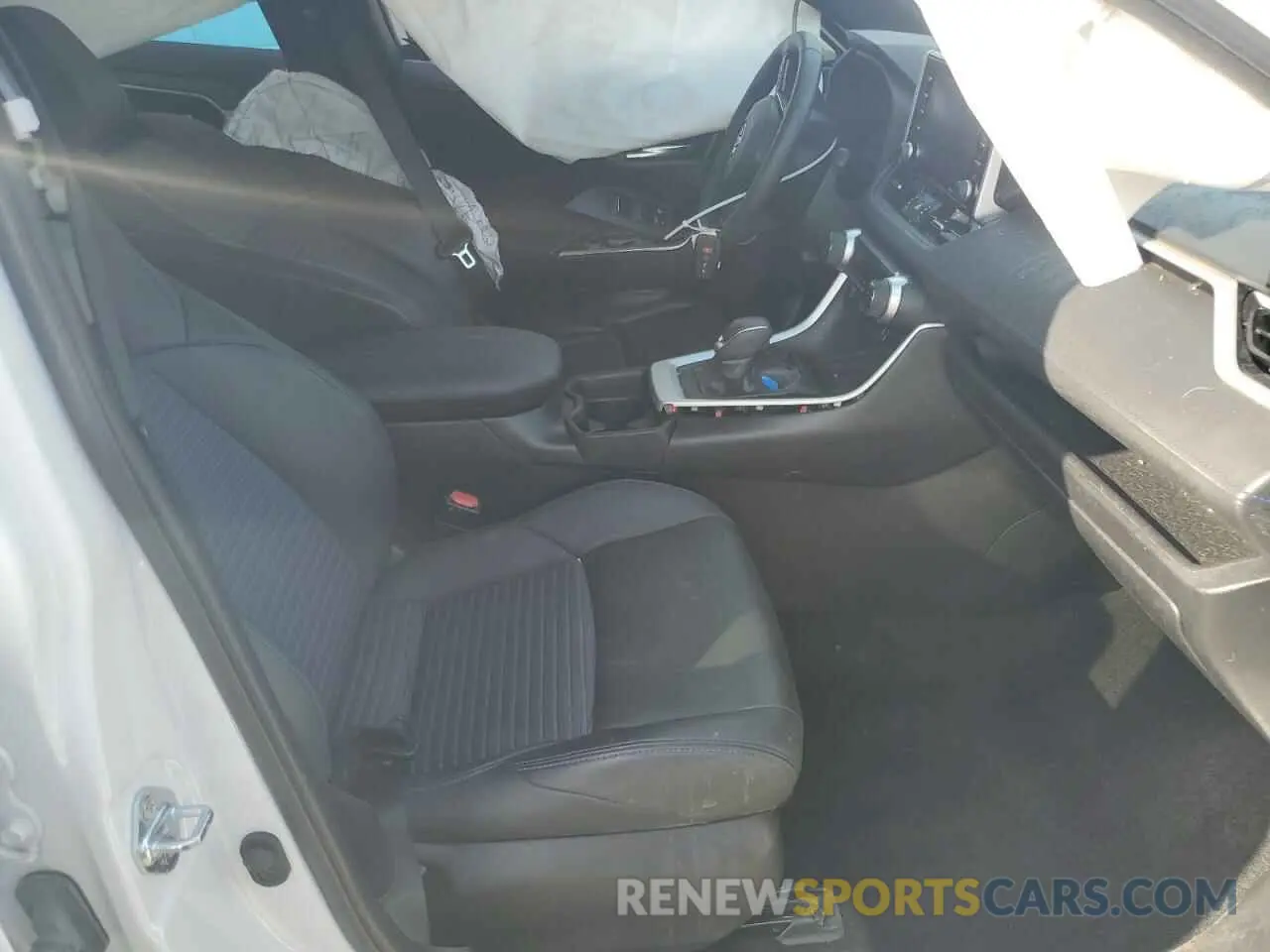 7 Фотография поврежденного автомобиля 2T3E6RFV1MW028094 TOYOTA RAV4 2021