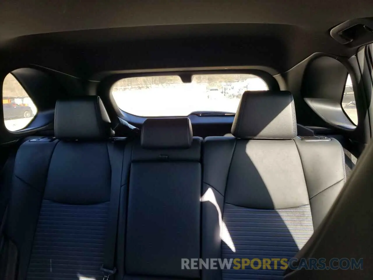 10 Фотография поврежденного автомобиля 2T3E6RFV8MW027802 TOYOTA RAV4 2021