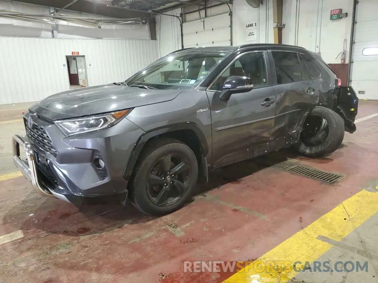 1 Фотография поврежденного автомобиля 2T3E6RFV9MW006442 TOYOTA RAV4 2021
