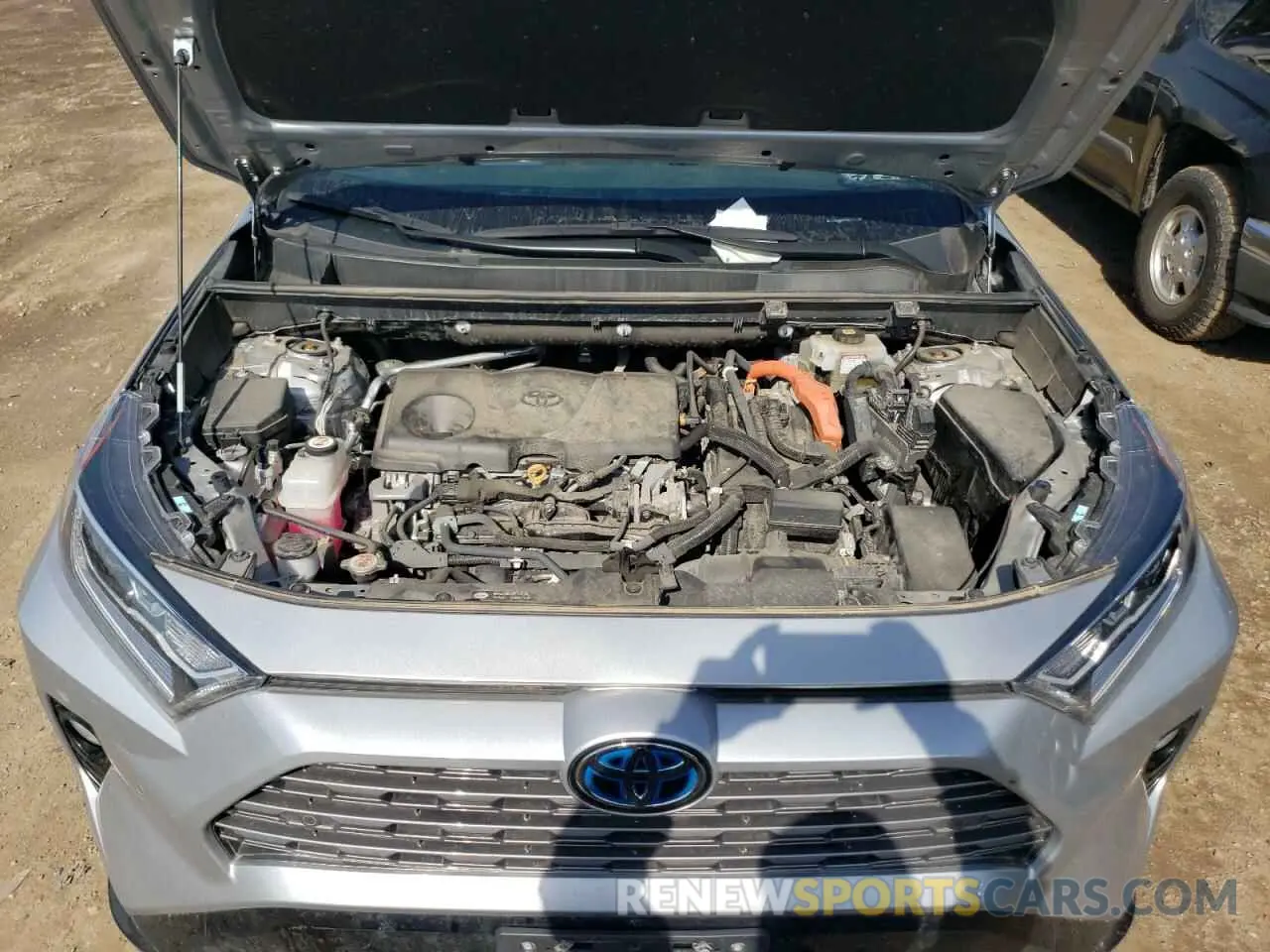 11 Photograph of a damaged car 2T3E6RFV9MW013200 TOYOTA RAV4 2021