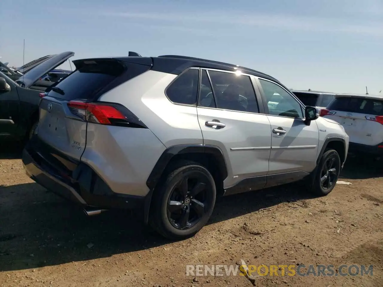 3 Photograph of a damaged car 2T3E6RFV9MW013200 TOYOTA RAV4 2021