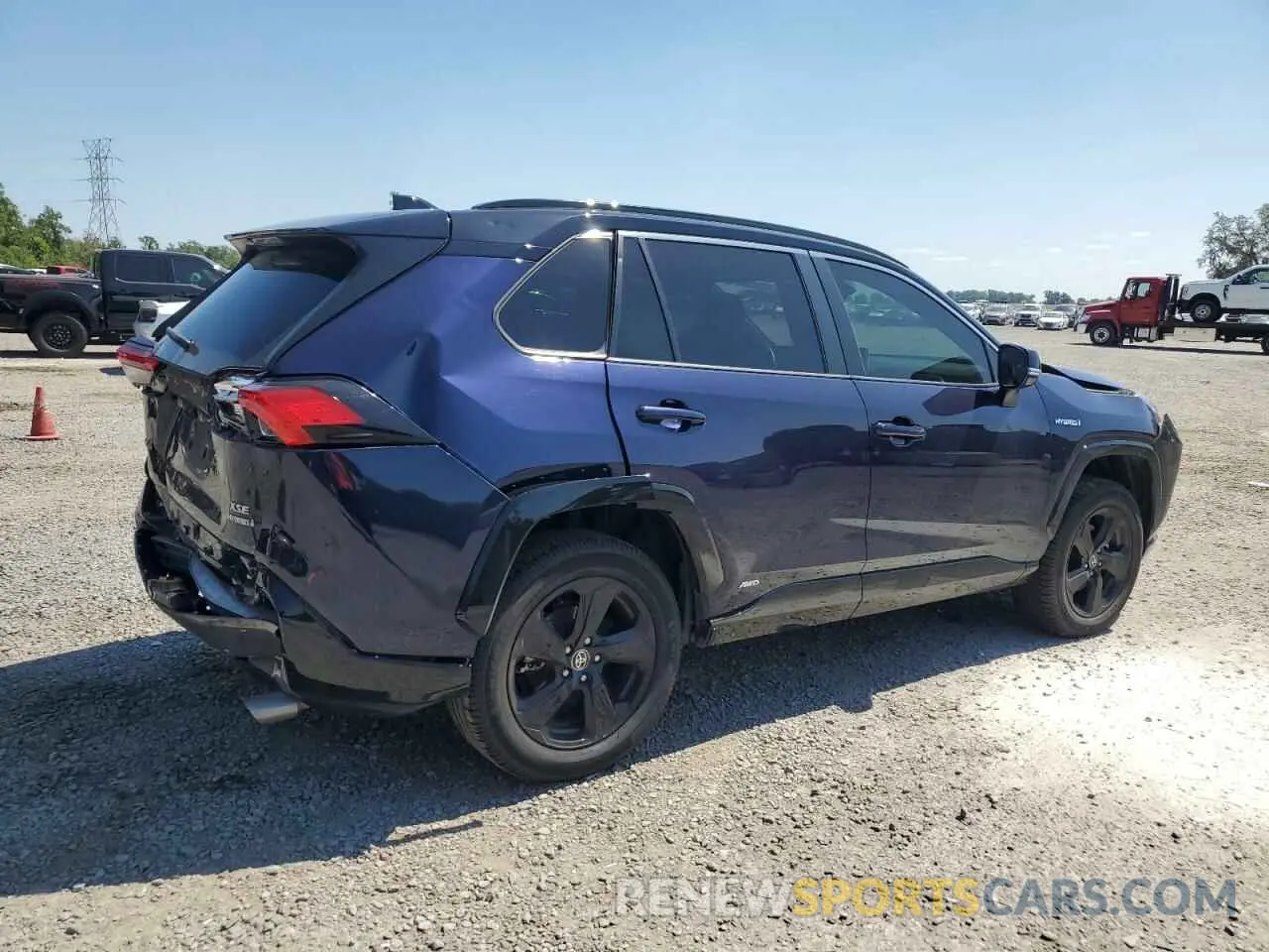 3 Фотография поврежденного автомобиля 2T3E6RFV9MW016128 TOYOTA RAV4 2021