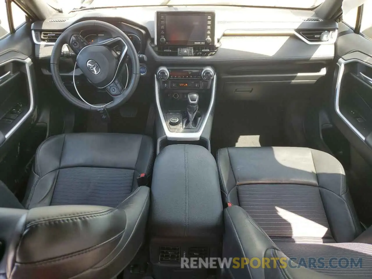 8 Фотография поврежденного автомобиля 2T3E6RFVXMW025145 TOYOTA RAV4 2021