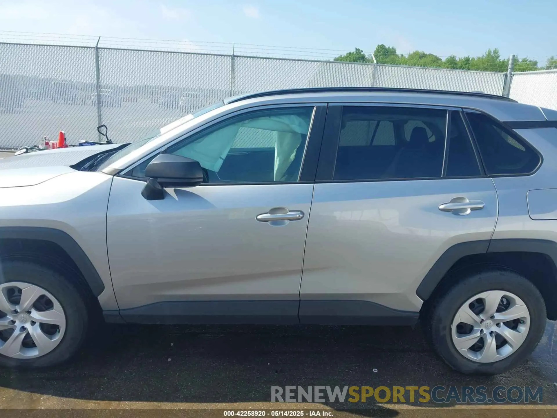 14 Фотография поврежденного автомобиля 2T3F1RFV0MC142978 TOYOTA RAV4 2021