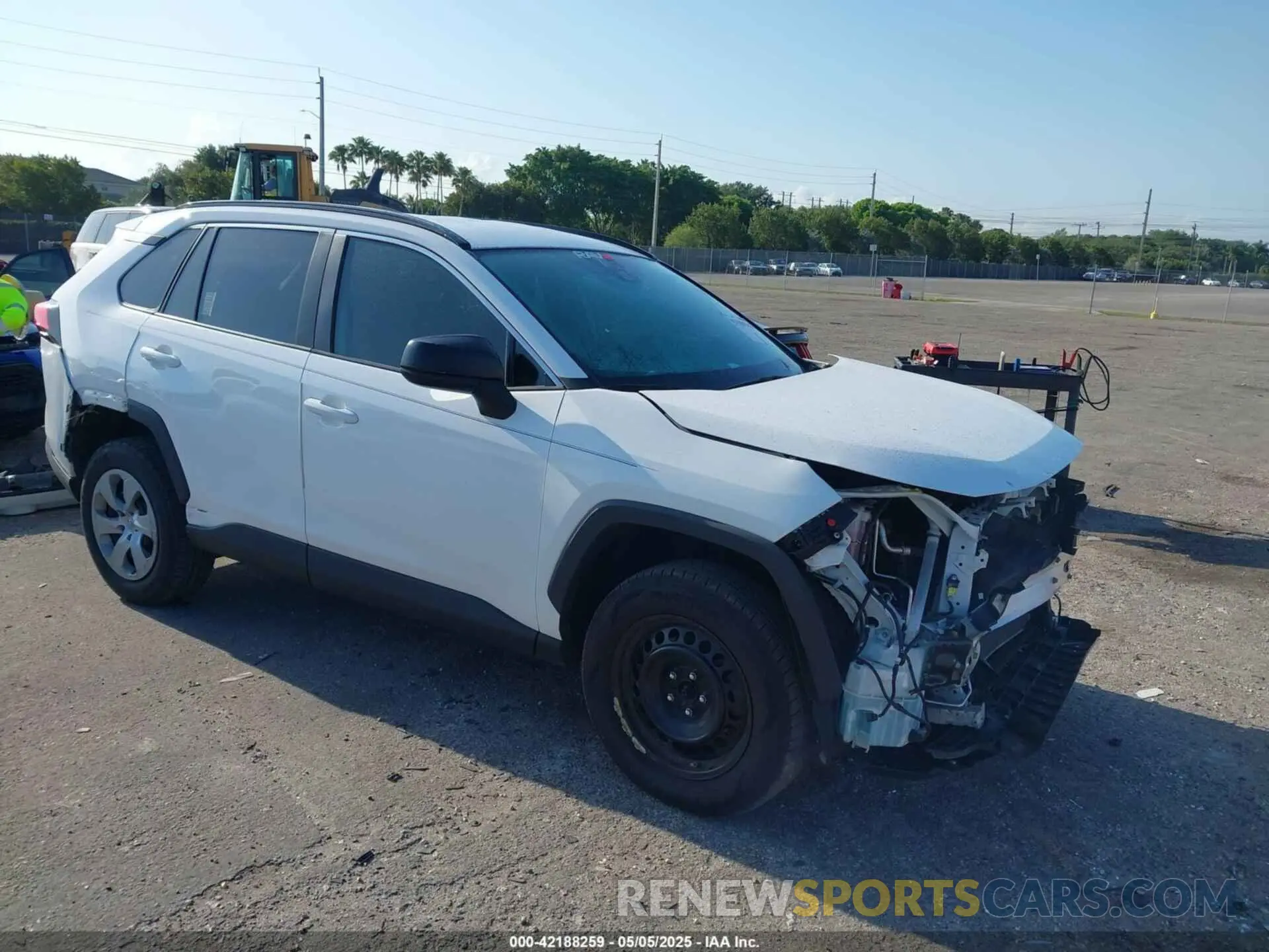 1 Photograph of a damaged car 2T3F1RFV0MC190853 TOYOTA RAV4 2021