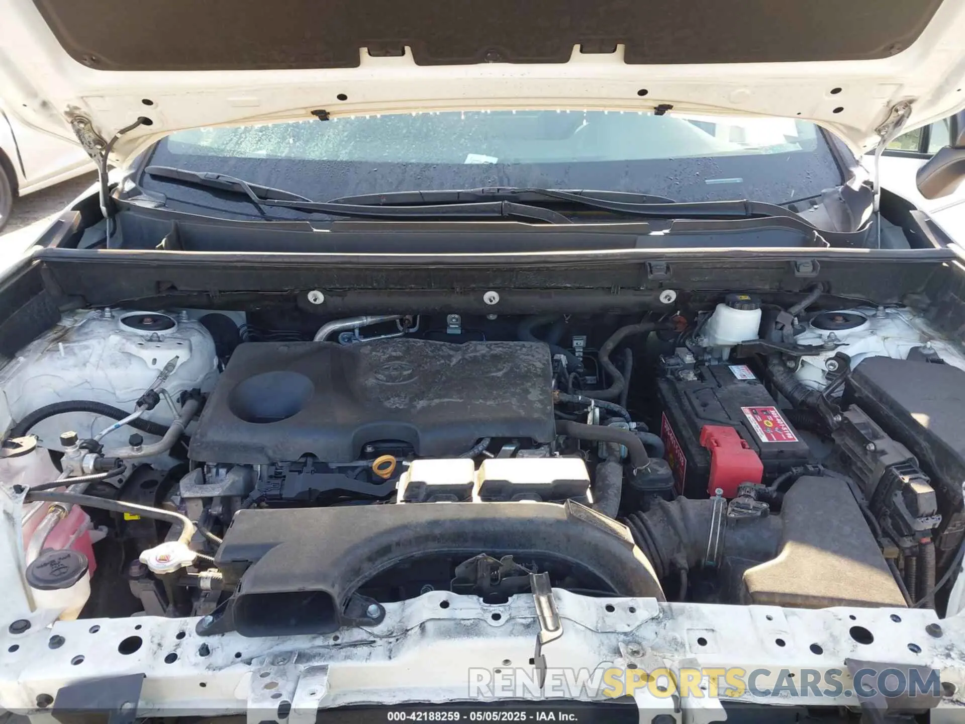 10 Photograph of a damaged car 2T3F1RFV0MC190853 TOYOTA RAV4 2021