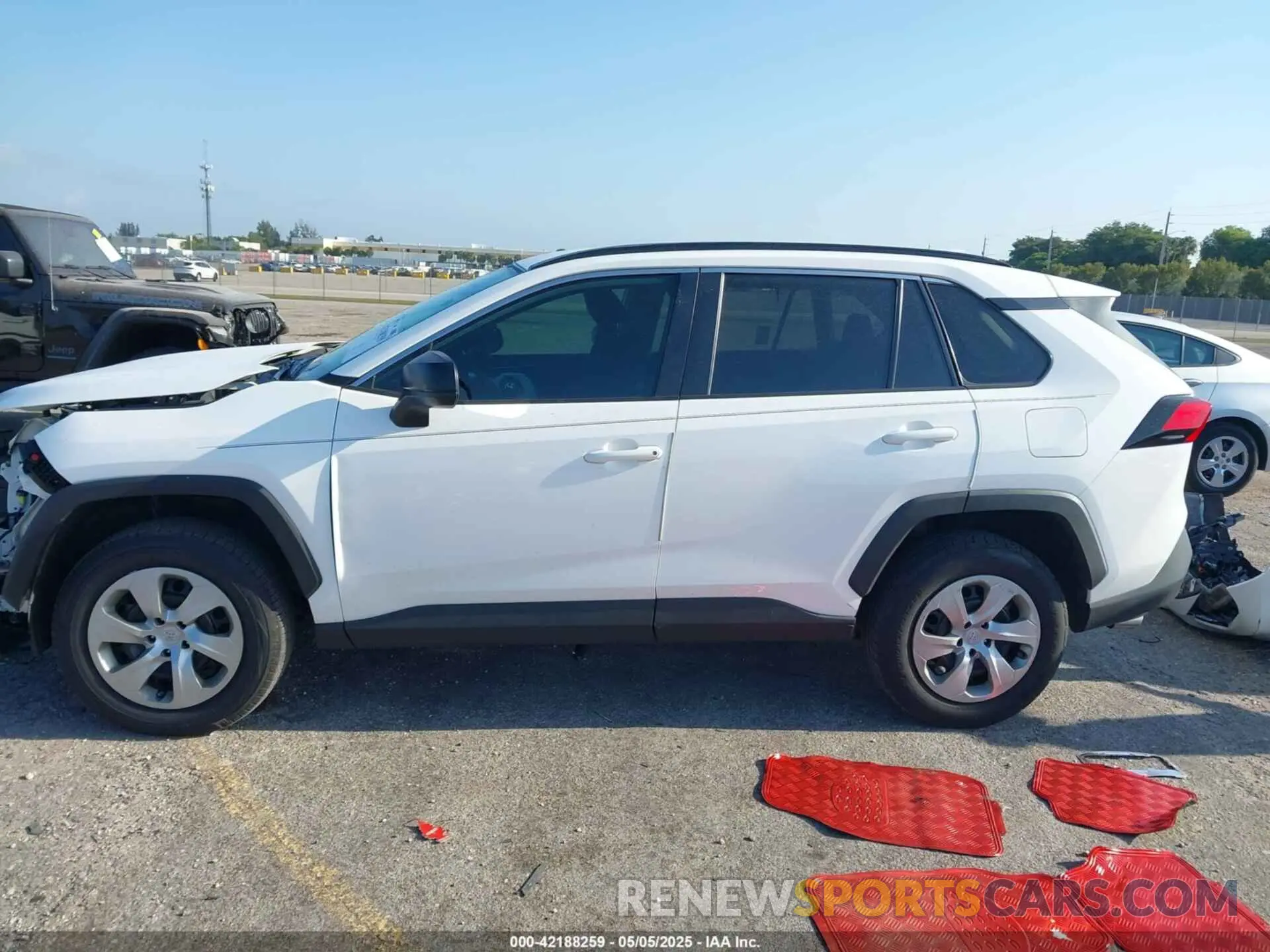 15 Photograph of a damaged car 2T3F1RFV0MC190853 TOYOTA RAV4 2021