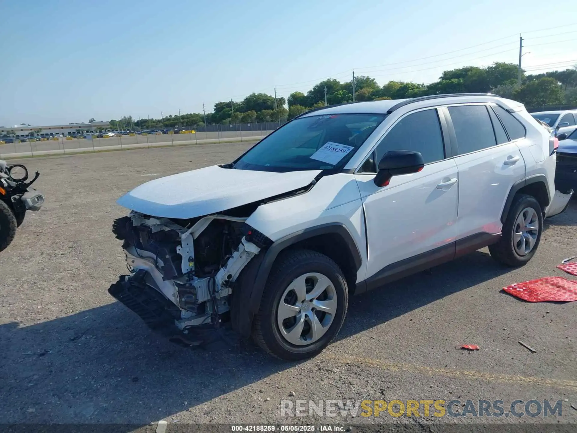 2 Photograph of a damaged car 2T3F1RFV0MC190853 TOYOTA RAV4 2021
