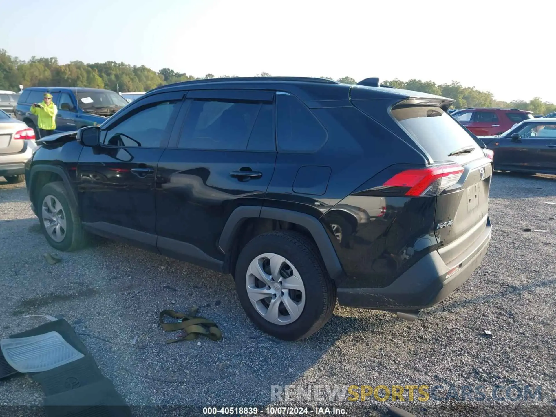 3 Фотография поврежденного автомобиля 2T3F1RFV0MC246399 TOYOTA RAV4 2021
