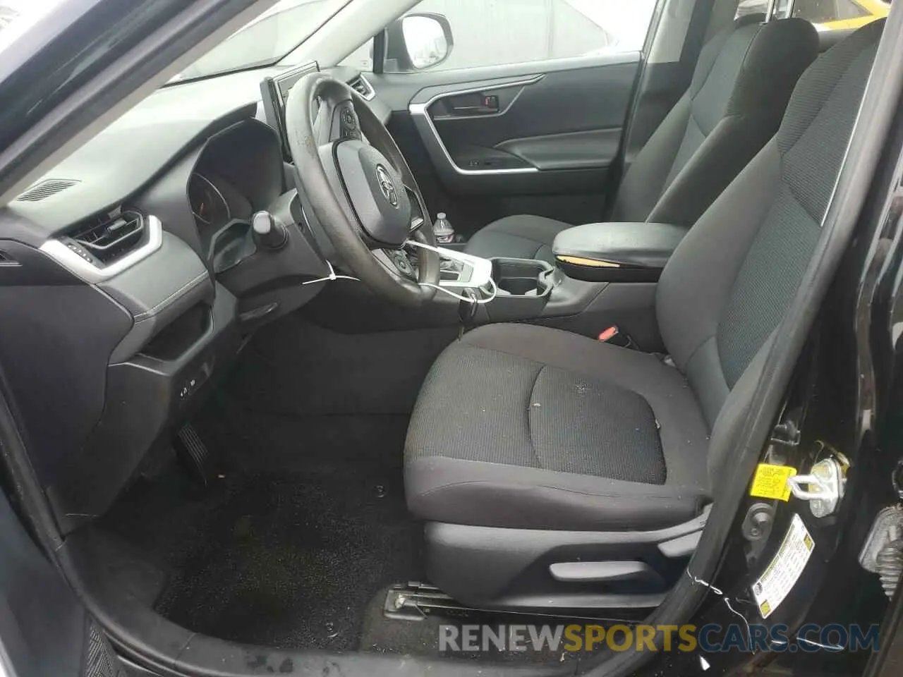 7 Photograph of a damaged car 2T3F1RFV0MW203874 TOYOTA RAV4 2021