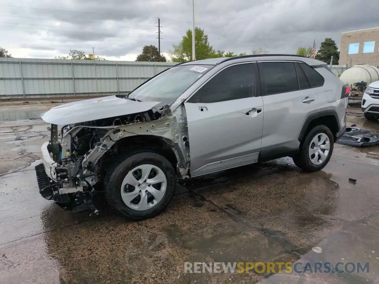 1 Photograph of a damaged car 2T3F1RFV1MW194988 TOYOTA RAV4 2021