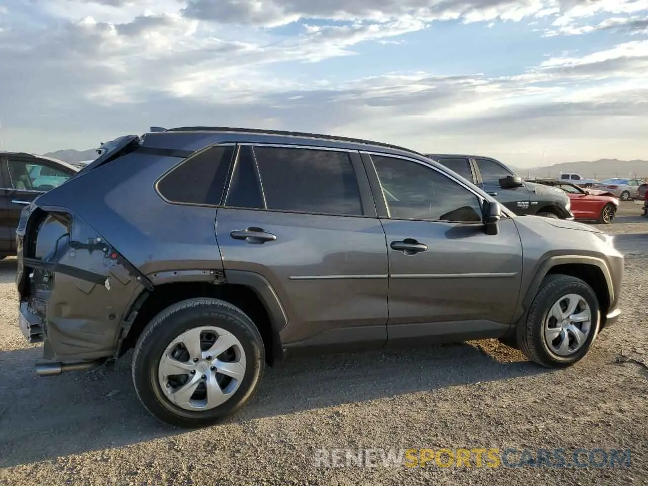3 Фотография поврежденного автомобиля 2T3F1RFV2MC207801 TOYOTA RAV4 2021
