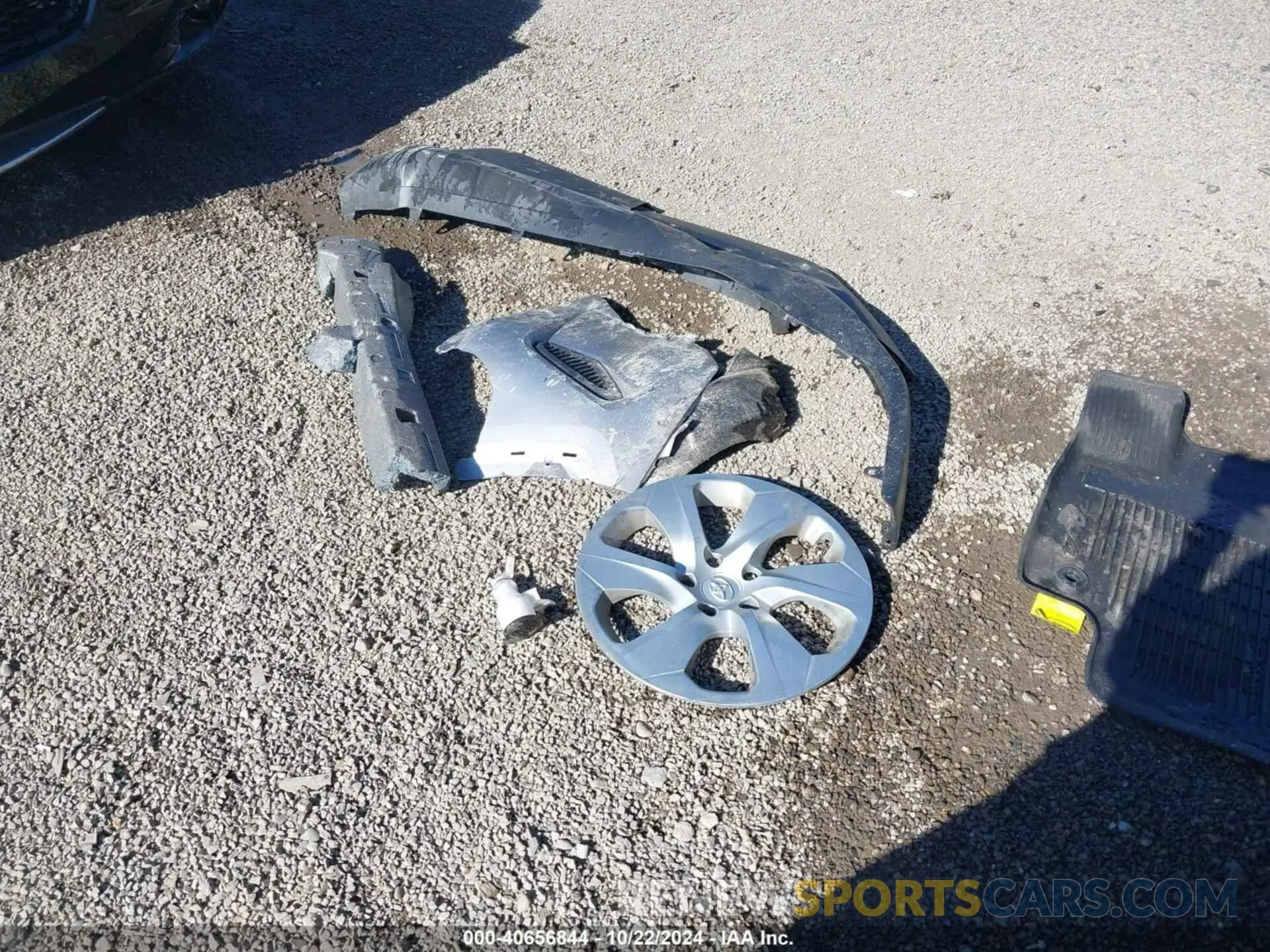 12 Photograph of a damaged car 2T3F1RFV2MC220953 TOYOTA RAV4 2021