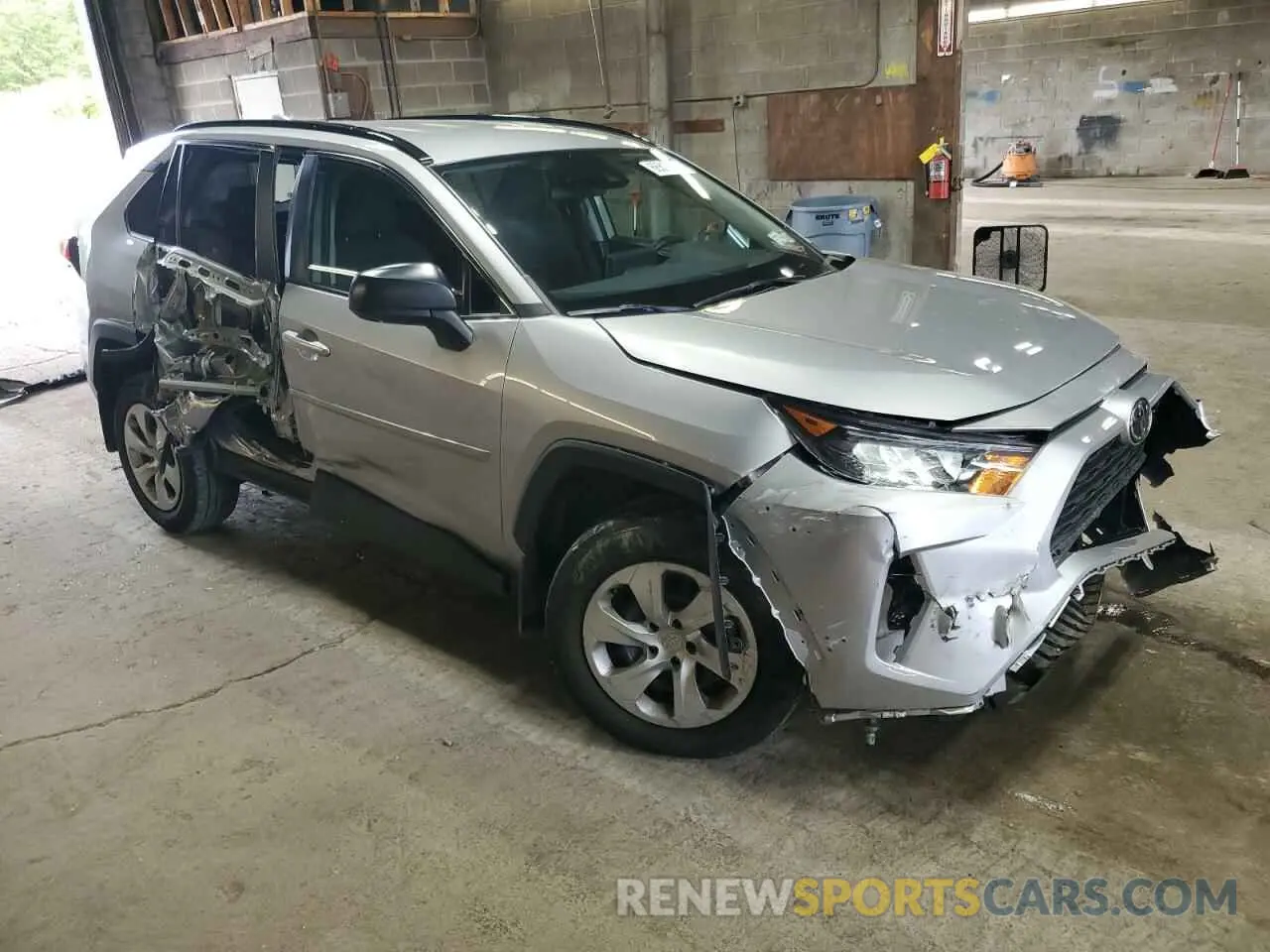 4 Photograph of a damaged car 2T3F1RFV2MC245352 TOYOTA RAV4 2021
