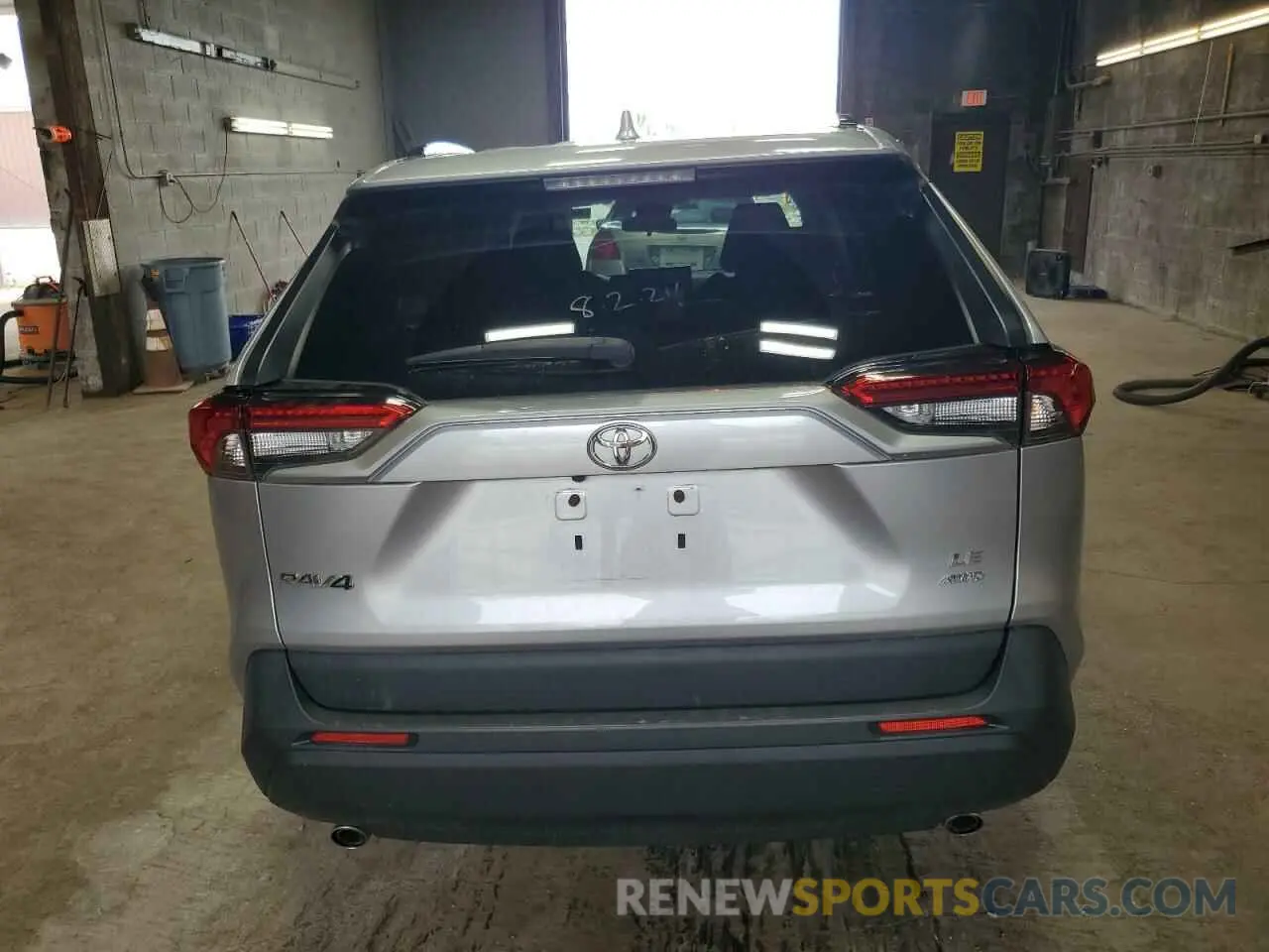 6 Photograph of a damaged car 2T3F1RFV2MC245352 TOYOTA RAV4 2021