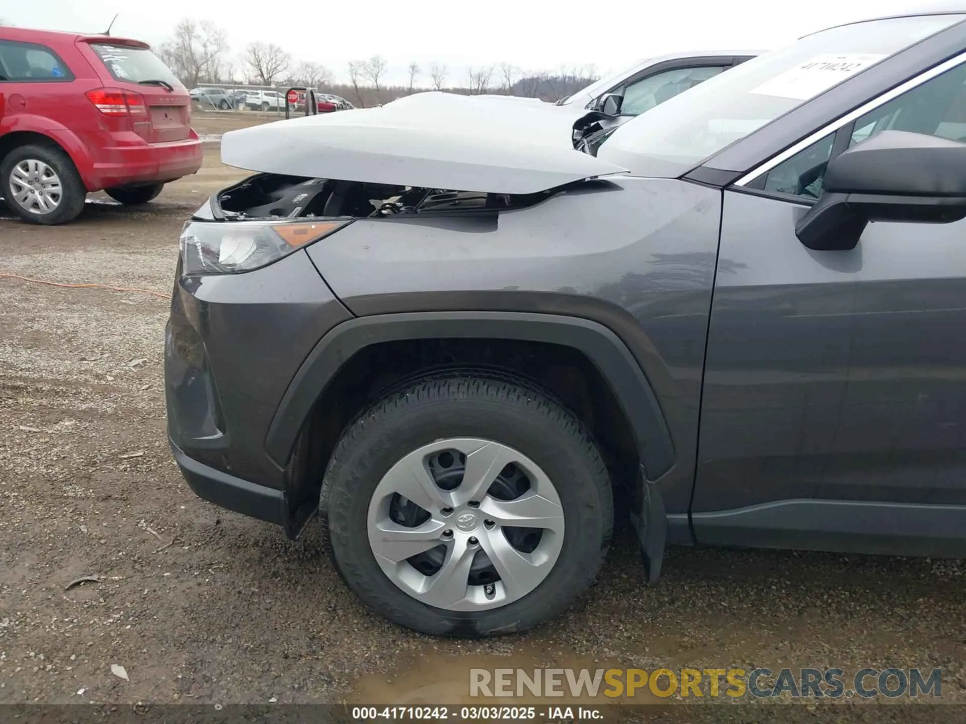 19 Photograph of a damaged car 2T3F1RFV2MC245870 TOYOTA RAV4 2021