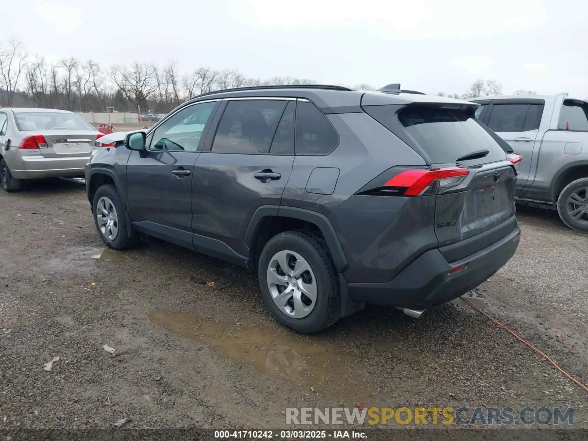 3 Photograph of a damaged car 2T3F1RFV2MC245870 TOYOTA RAV4 2021