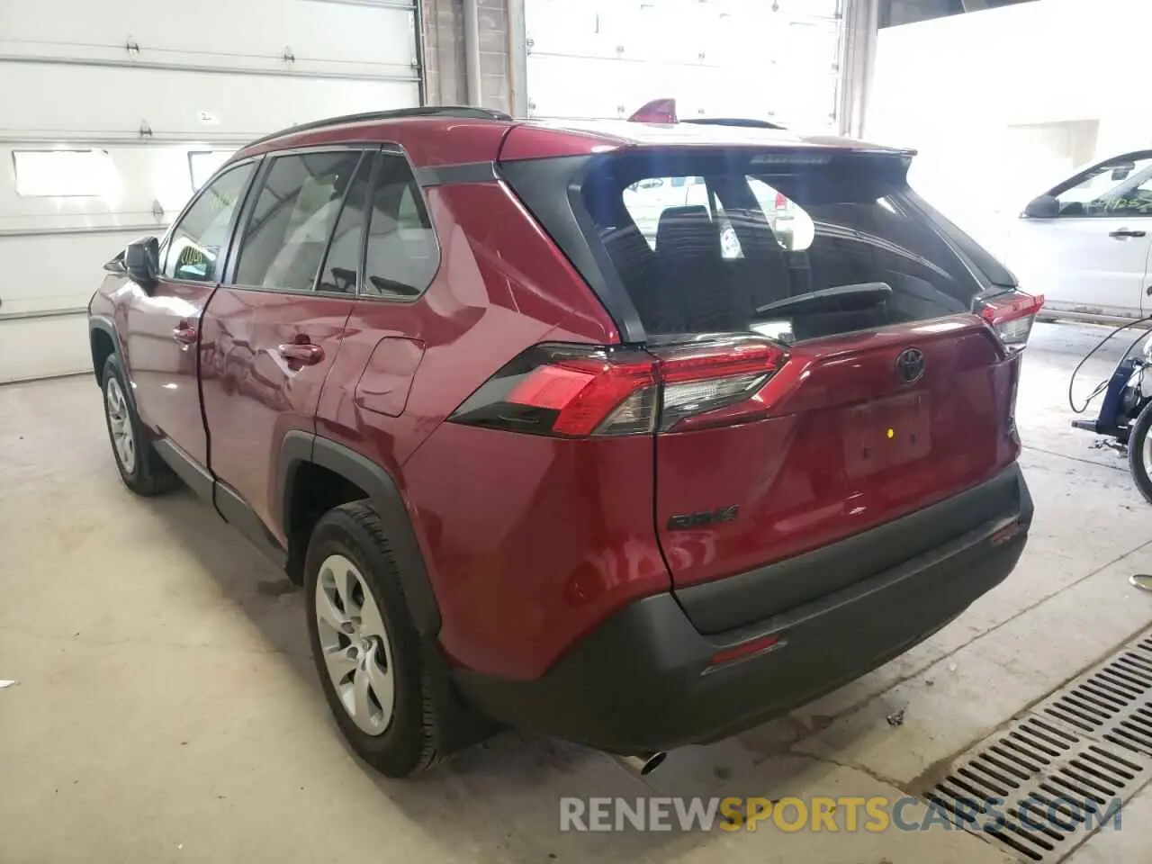 3 Photograph of a damaged car 2T3F1RFV2MW187564 TOYOTA RAV4 2021