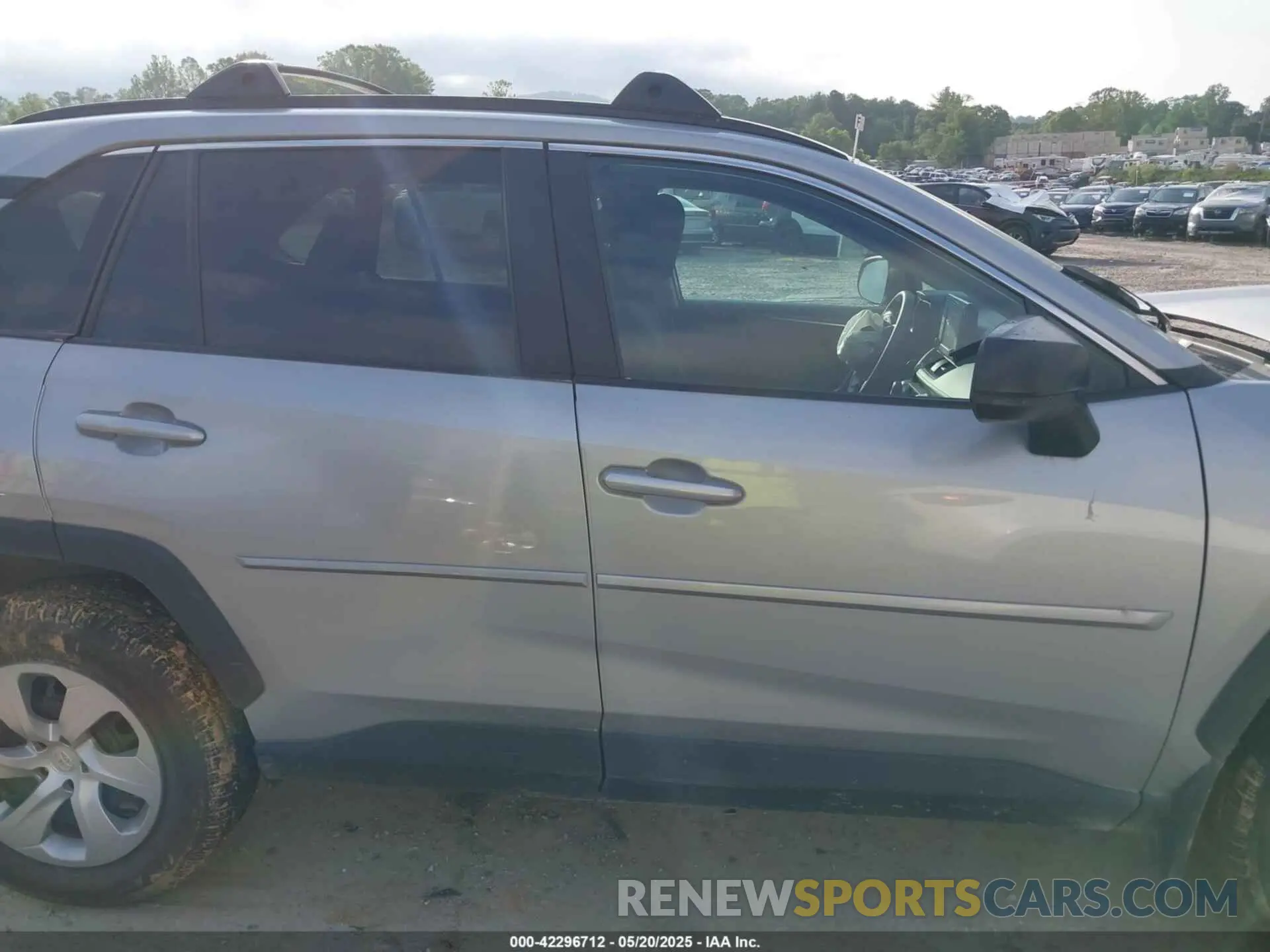 13 Photograph of a damaged car 2T3F1RFV2MW238786 TOYOTA RAV4 2021