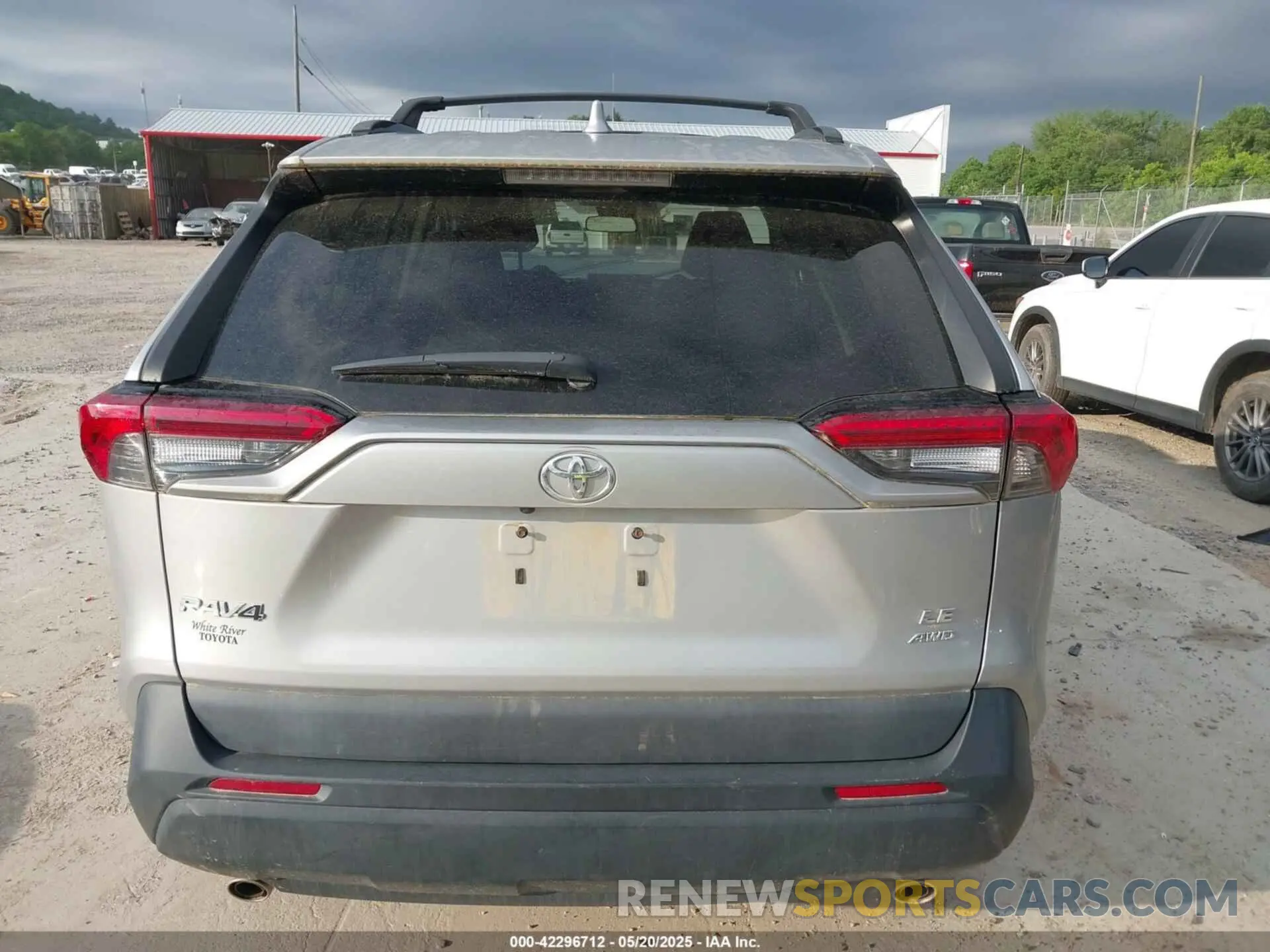 16 Photograph of a damaged car 2T3F1RFV2MW238786 TOYOTA RAV4 2021