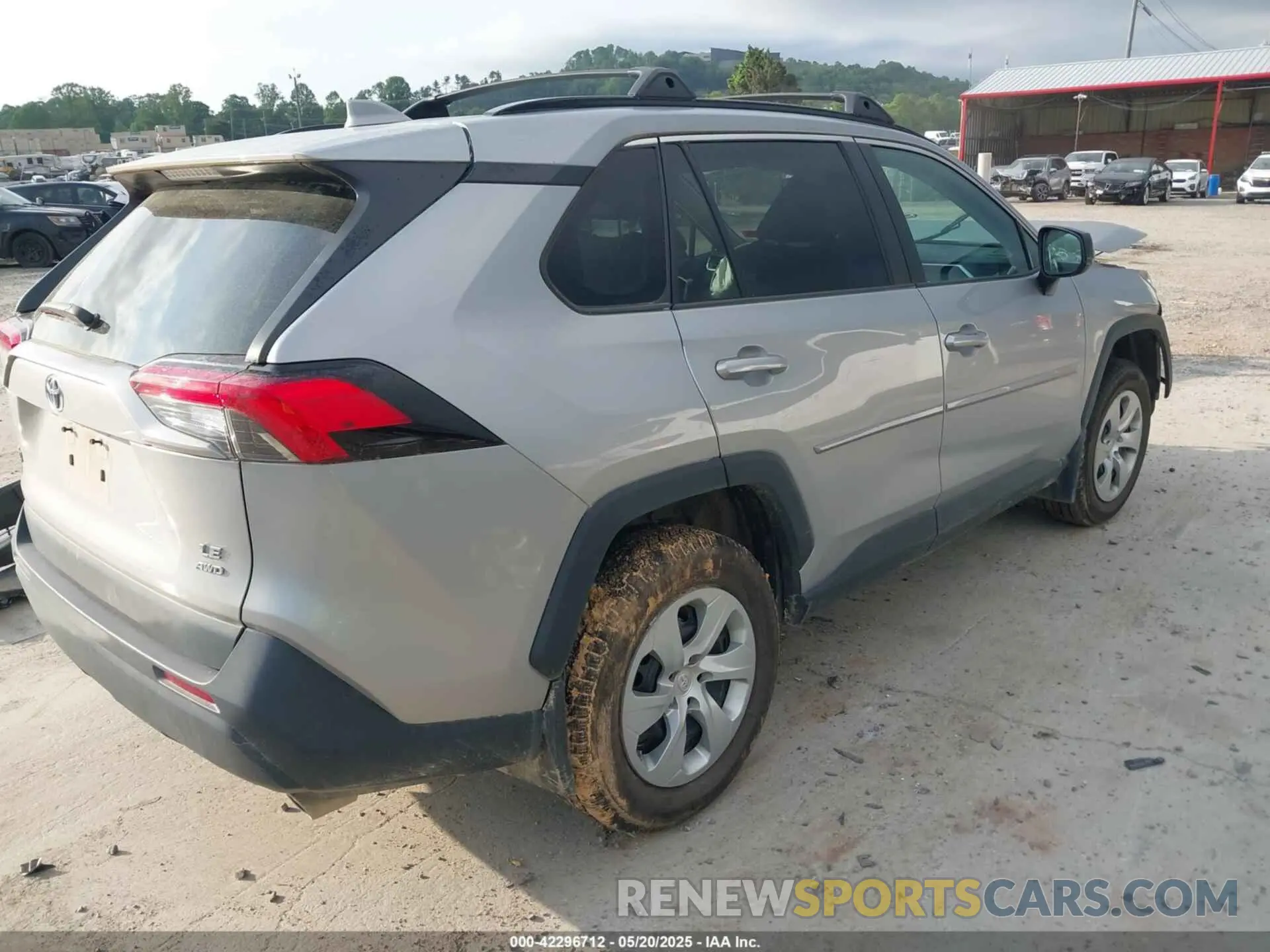 4 Photograph of a damaged car 2T3F1RFV2MW238786 TOYOTA RAV4 2021