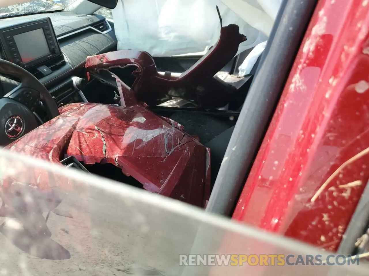 8 Photograph of a damaged car 2T3F1RFV2MW243535 TOYOTA RAV4 2021