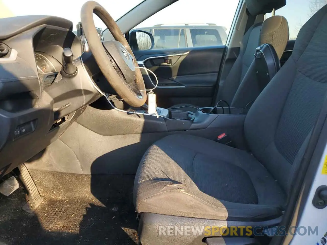 7 Photograph of a damaged car 2T3F1RFV3MC239320 TOYOTA RAV4 2021
