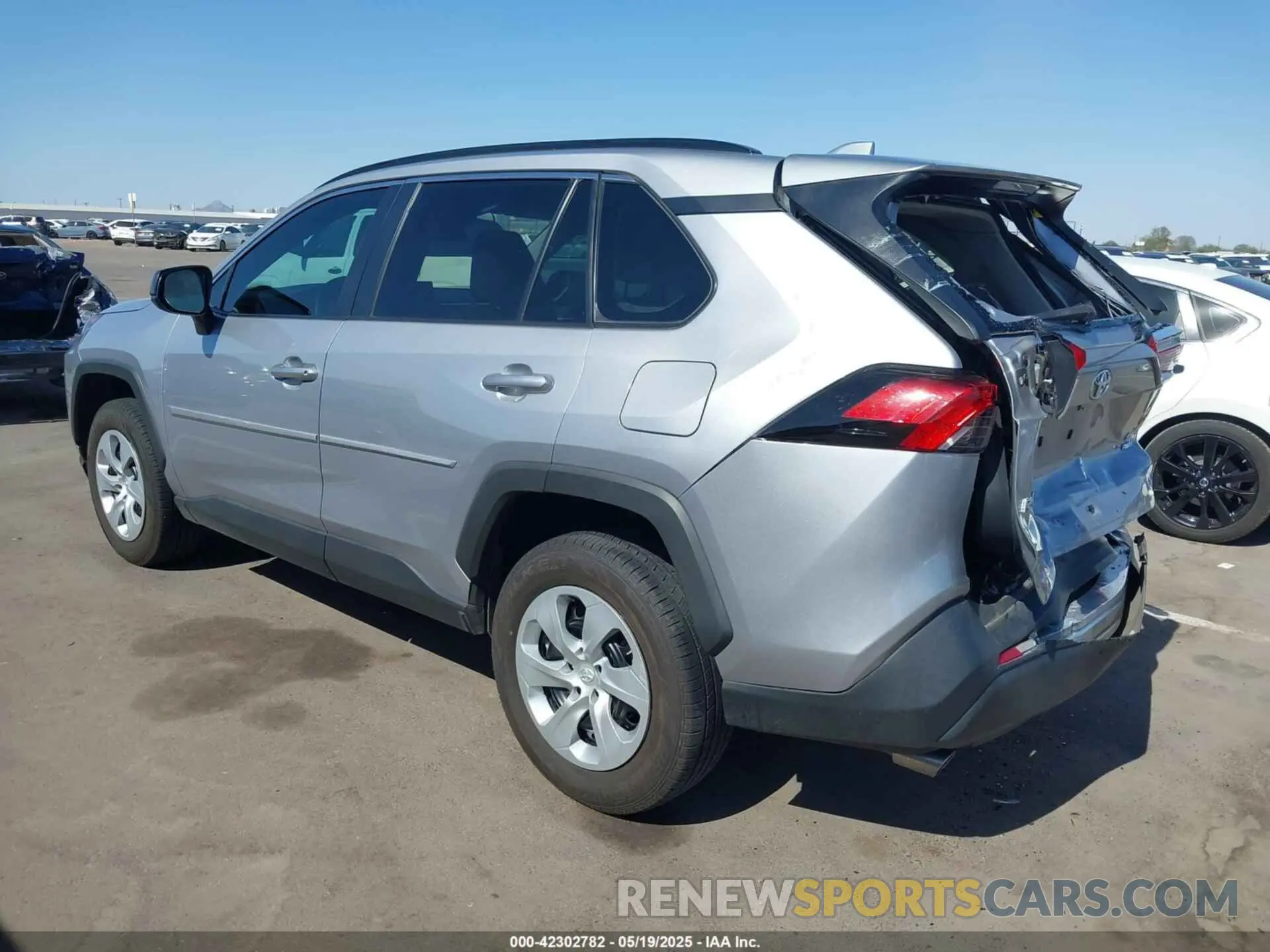 3 Фотография поврежденного автомобиля 2T3F1RFV3MC255422 TOYOTA RAV4 2021