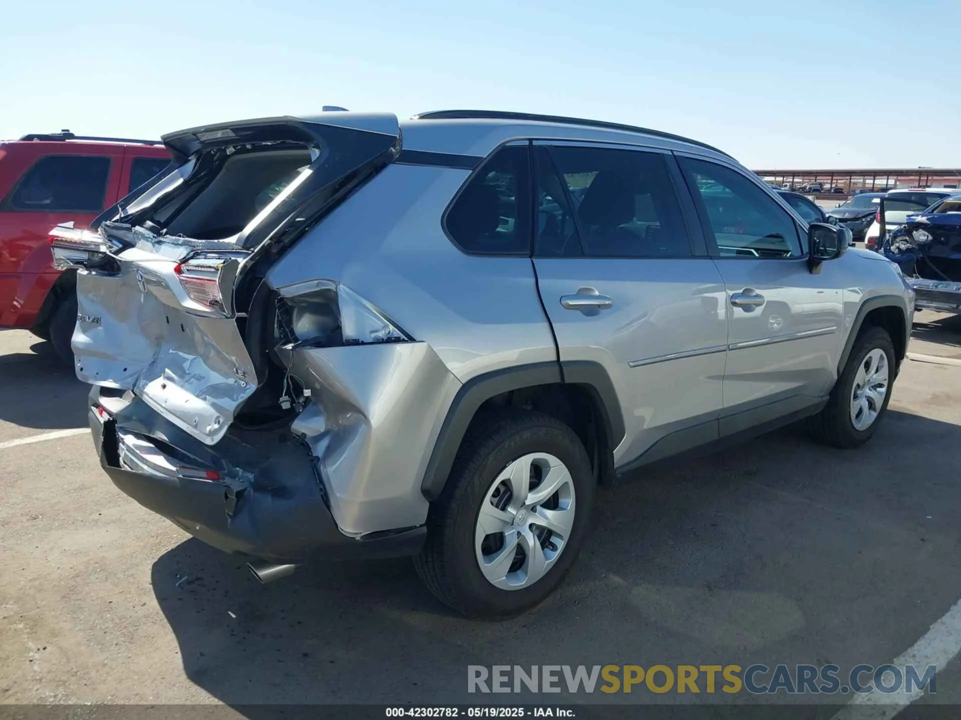 4 Фотография поврежденного автомобиля 2T3F1RFV3MC255422 TOYOTA RAV4 2021