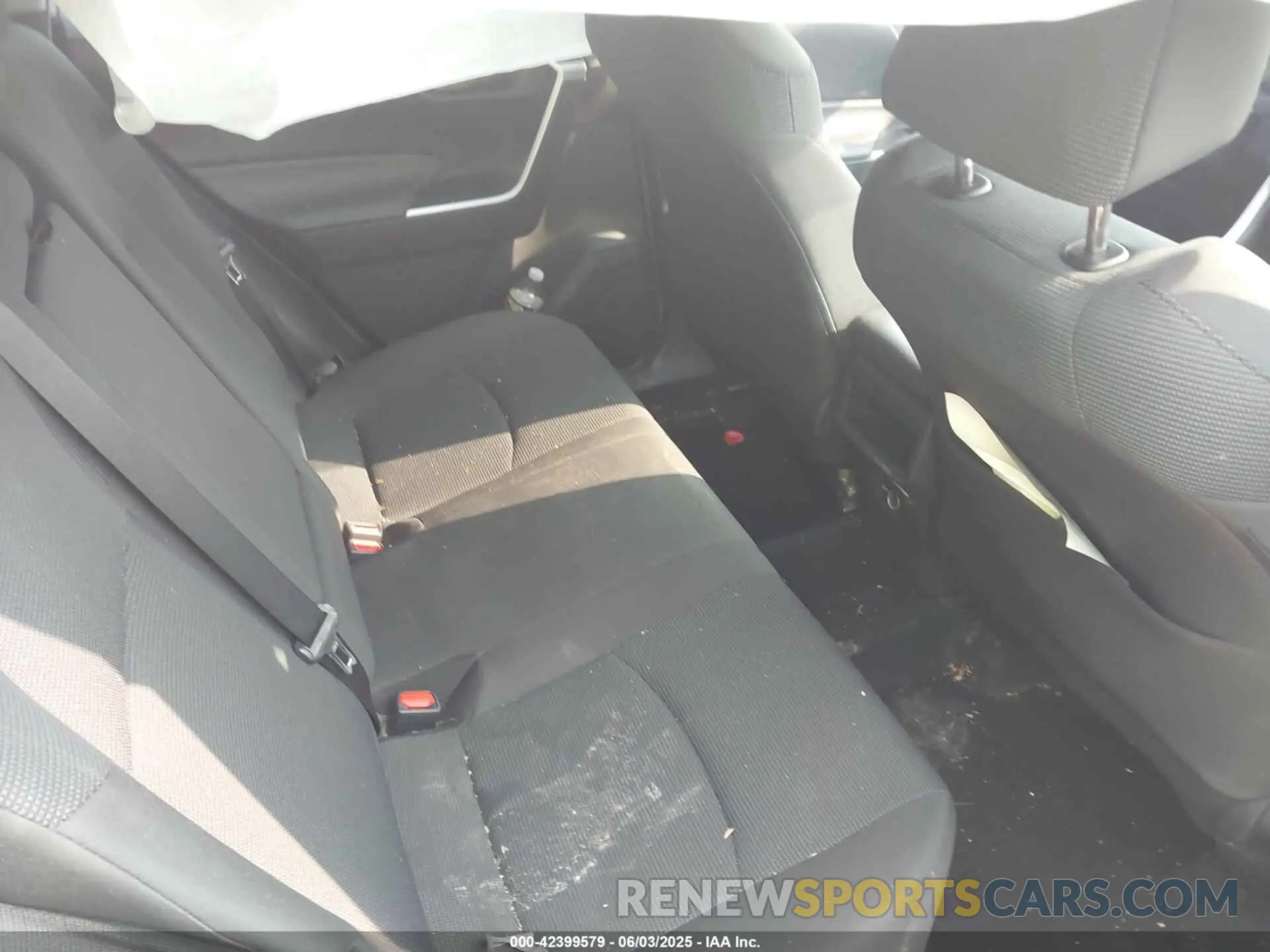 8 Photograph of a damaged car 2T3F1RFV3MC256036 TOYOTA RAV4 2021