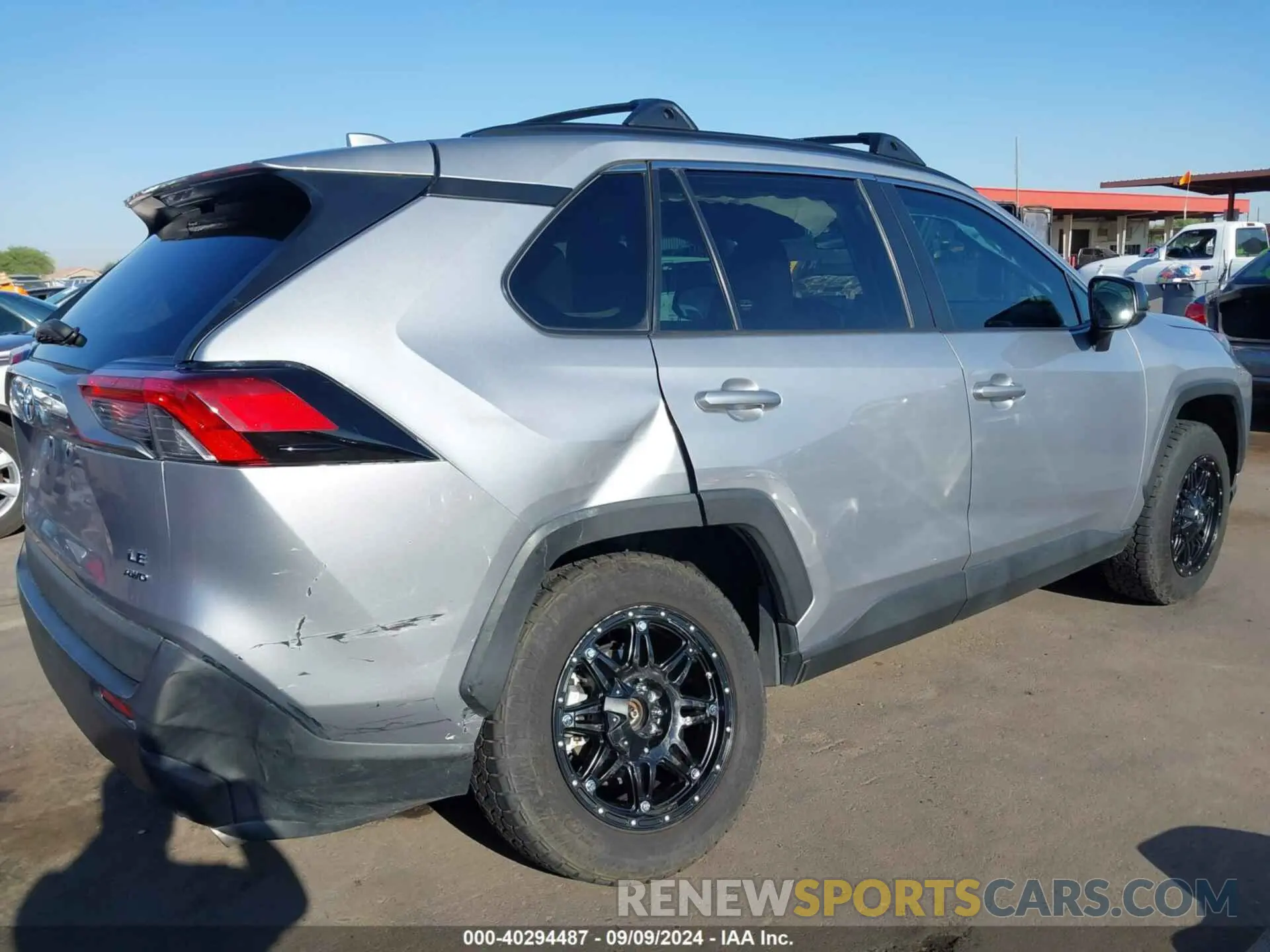 6 Photograph of a damaged car 2T3F1RFV4MC172825 TOYOTA RAV4 2021