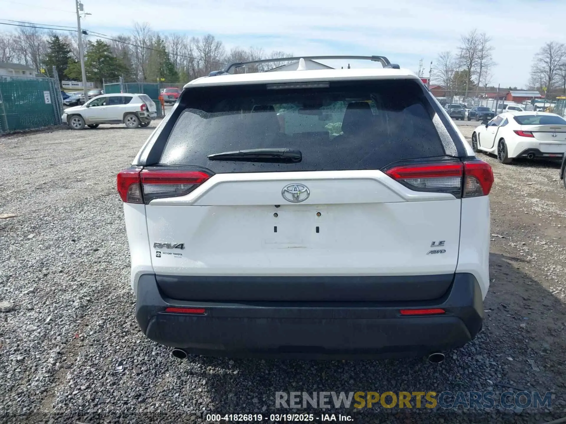 16 Photograph of a damaged car 2T3F1RFV4MC216967 TOYOTA RAV4 2021