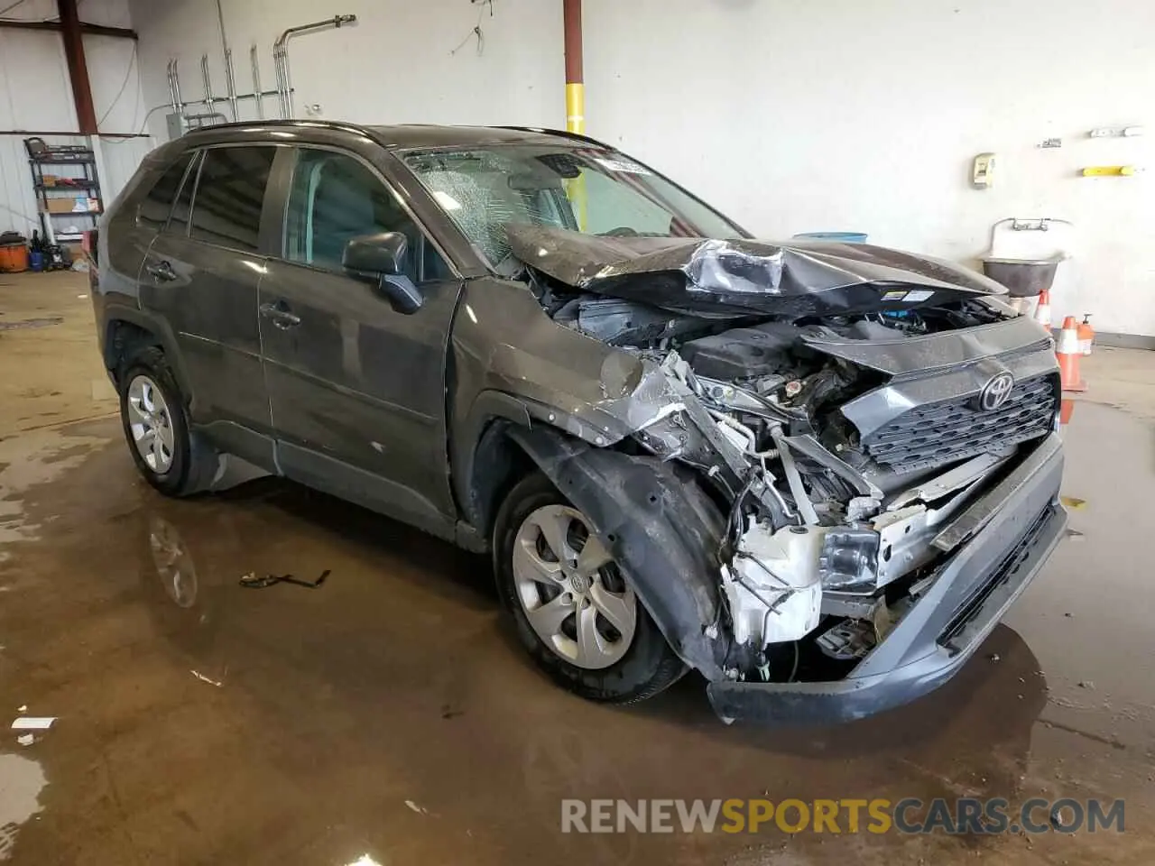 4 Photograph of a damaged car 2T3F1RFV4MC252285 TOYOTA RAV4 2021