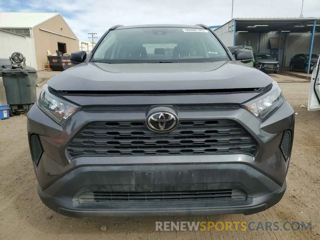 5 Photograph of a damaged car 2T3F1RFV4MW185735 TOYOTA RAV4 2021