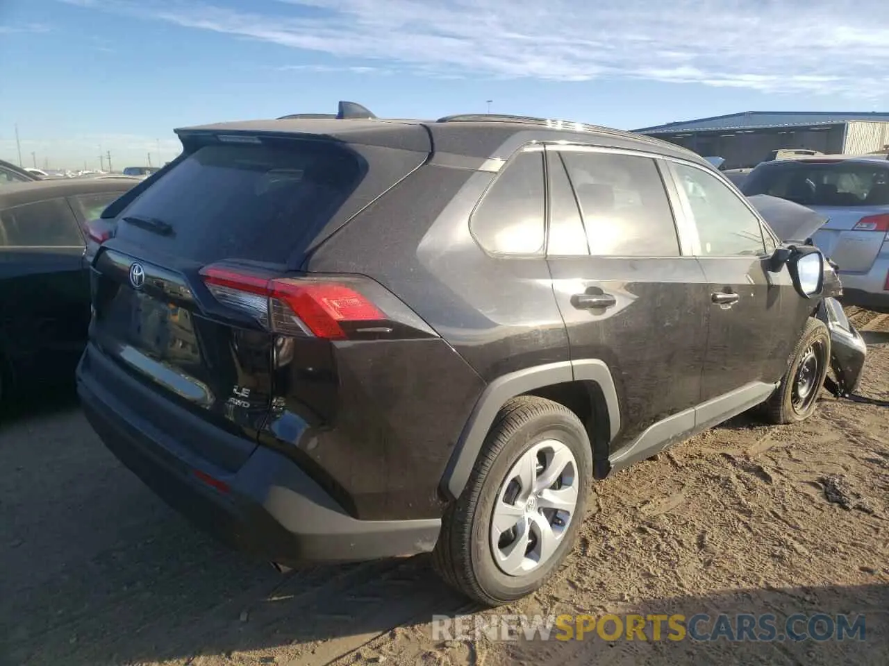 4 Photograph of a damaged car 2T3F1RFV5MW192287 TOYOTA RAV4 2021
