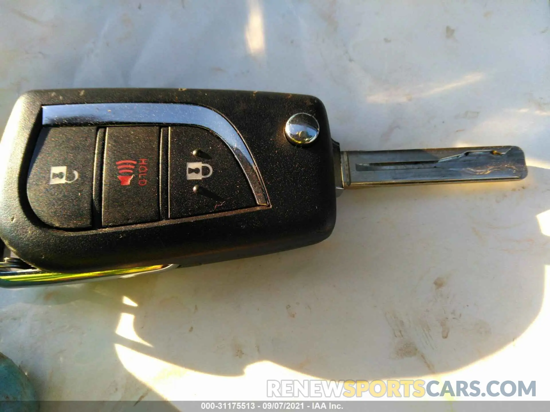 11 Photograph of a damaged car 2T3F1RFV6MC205680 TOYOTA RAV4 2021
