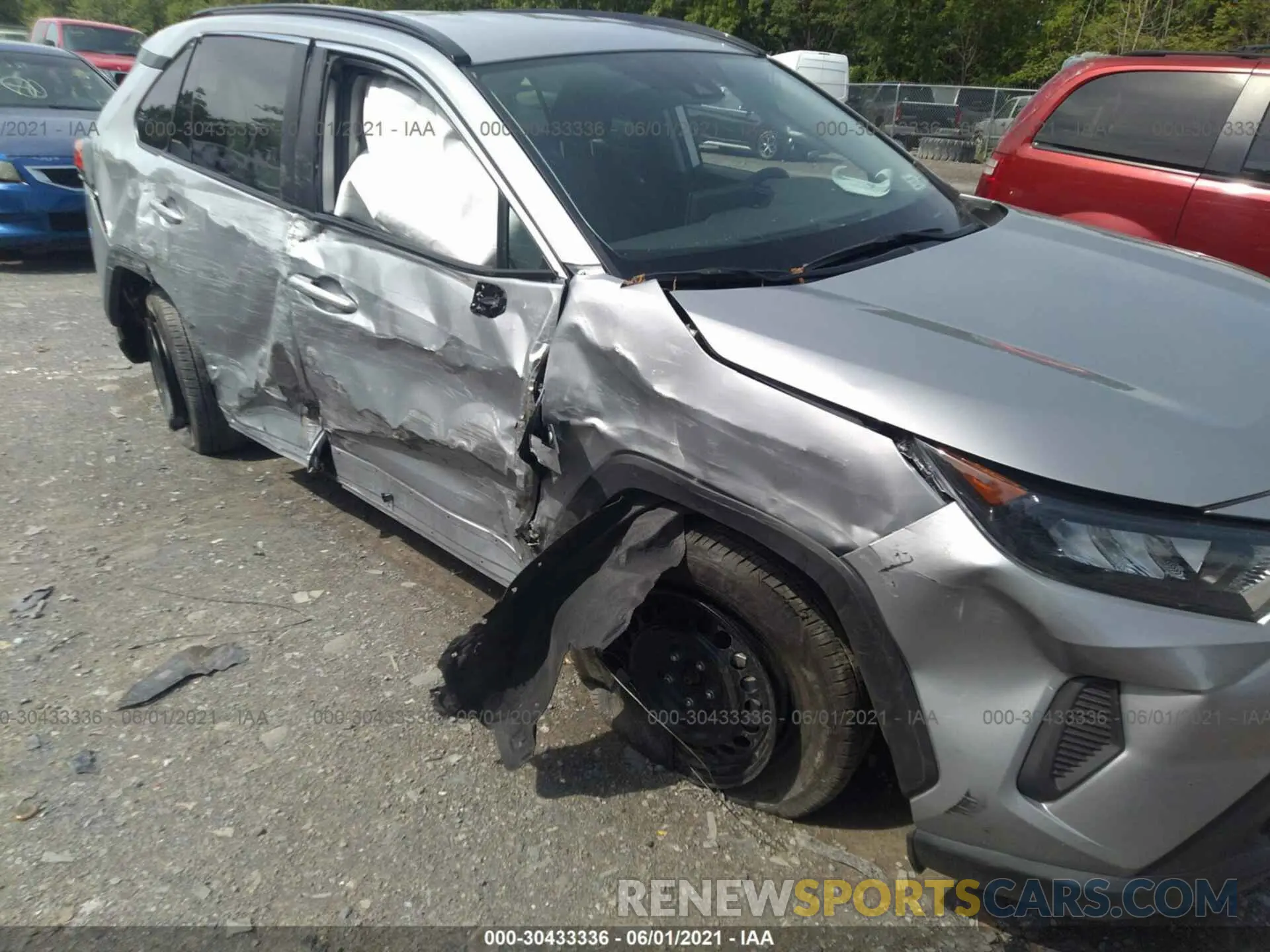 6 Photograph of a damaged car 2T3F1RFV6MW151408 TOYOTA RAV4 2021