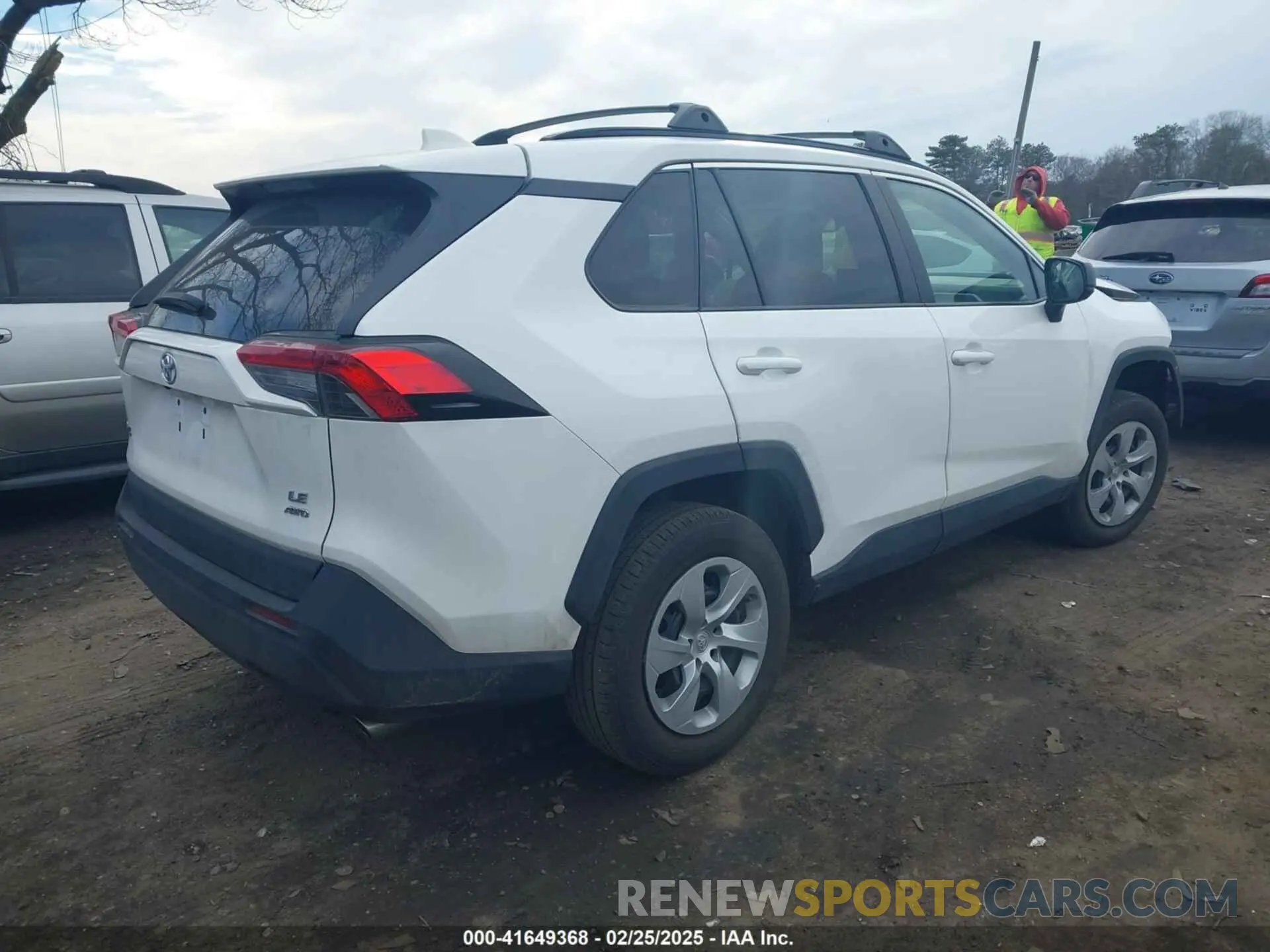 4 Photograph of a damaged car 2T3F1RFV7MC244892 TOYOTA RAV4 2021
