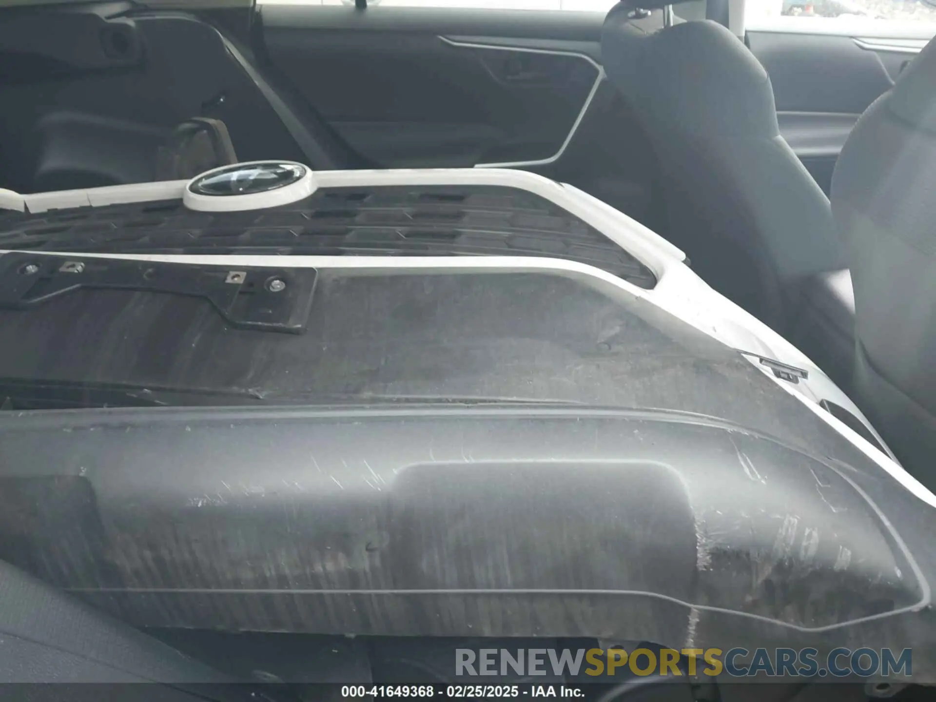 8 Photograph of a damaged car 2T3F1RFV7MC244892 TOYOTA RAV4 2021